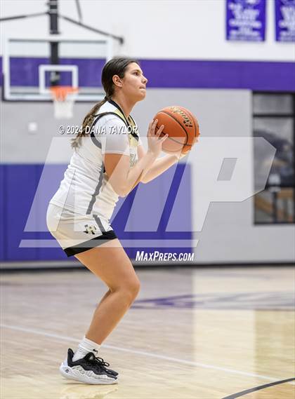 Thumbnail 3 in Perrin-Whitt vs Henrietta (Tornado Tip Off) photogallery.