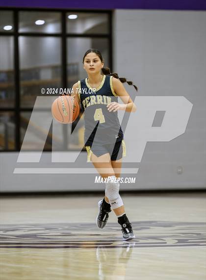 Thumbnail 3 in Perrin-Whitt vs Henrietta (Tornado Tip Off) photogallery.