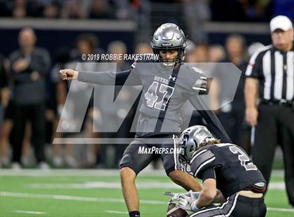Thumbnail 2 in Guyer vs. Tascosa (UIL 6A Division 2 Region 1 Quarterfinals) photogallery.