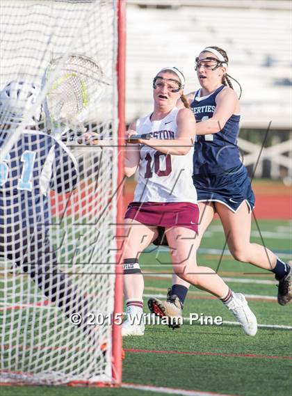 Thumbnail 1 in Saugerties @ Kingston photogallery.