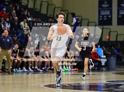 Thumbnail 1 in Port Washington vs. Syosset (NYSPHSAA Section 8 Class AAA Semifinal) photogallery.