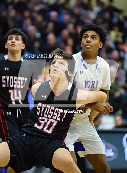 Thumbnail 1 in Port Washington vs. Syosset (NYSPHSAA Section 8 Class AAA Semifinal) photogallery.