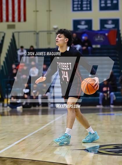 Thumbnail 3 in Port Washington vs. Syosset (NYSPHSAA Section 8 Class AAA Semifinal) photogallery.