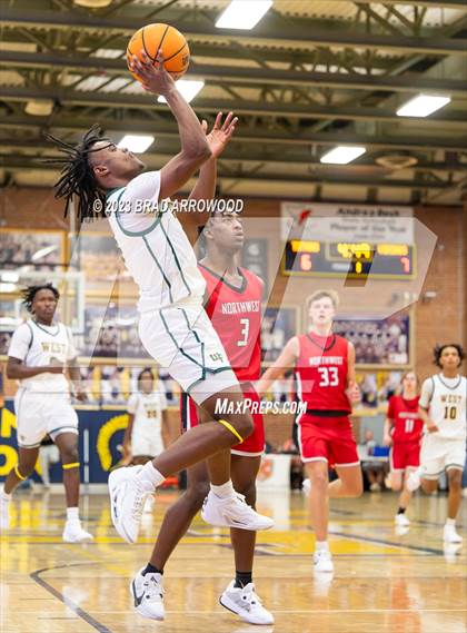 Thumbnail 1 in Northwest Guilford vs West Forsyth (Frank Spencer Holiday Classic) photogallery.