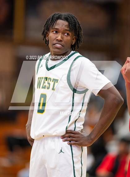 Thumbnail 3 in Northwest Guilford vs West Forsyth (Frank Spencer Holiday Classic) photogallery.