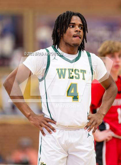 Thumbnail 3 in Northwest Guilford vs West Forsyth (Frank Spencer Holiday Classic) photogallery.