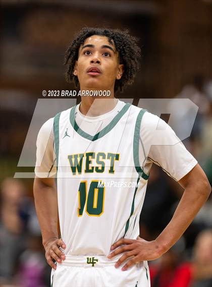 Thumbnail 2 in Northwest Guilford vs West Forsyth (Frank Spencer Holiday Classic) photogallery.
