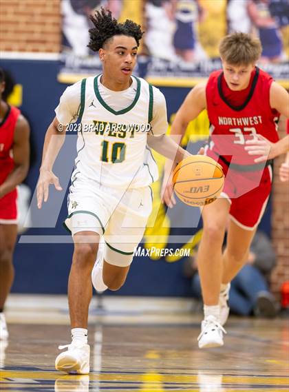 Thumbnail 2 in Northwest Guilford vs West Forsyth (Frank Spencer Holiday Classic) photogallery.