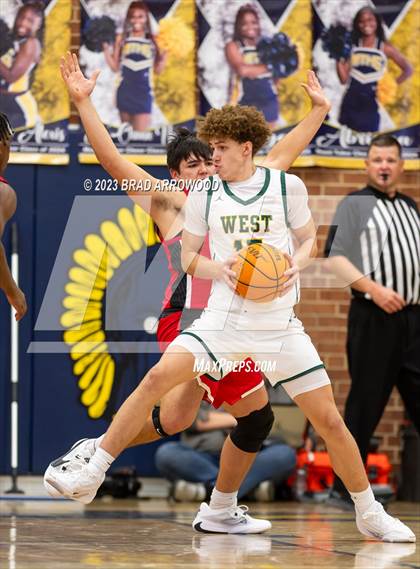 Thumbnail 1 in Northwest Guilford vs West Forsyth (Frank Spencer Holiday Classic) photogallery.