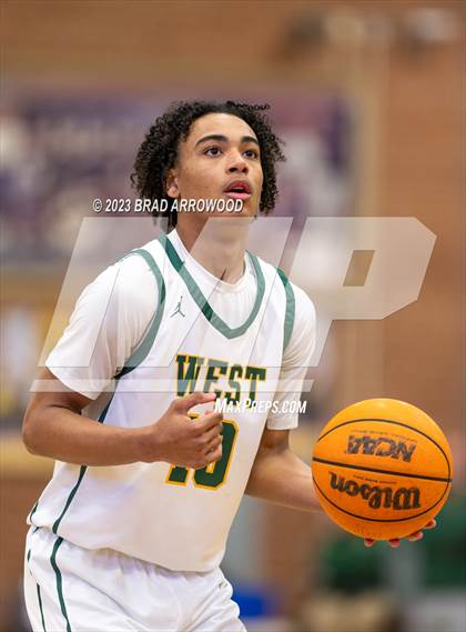 Thumbnail 3 in Northwest Guilford vs West Forsyth (Frank Spencer Holiday Classic) photogallery.