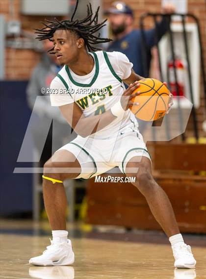 Thumbnail 3 in Northwest Guilford vs West Forsyth (Frank Spencer Holiday Classic) photogallery.