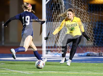 Thumbnail 2 in Vanden @ Vista del Lago photogallery.