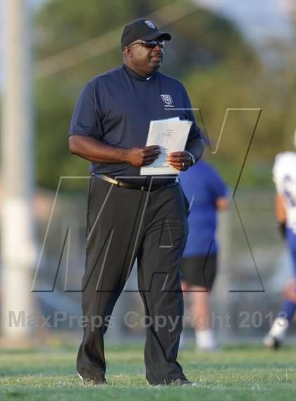 Thumbnail 3 in St. Genevieve vs. Fillmore photogallery.