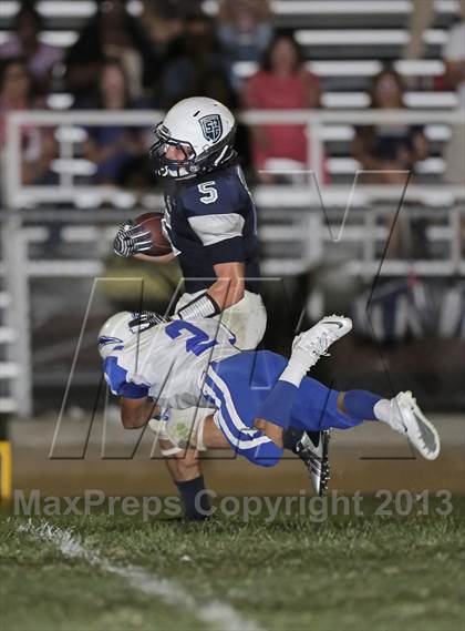 Thumbnail 3 in St. Genevieve vs. Fillmore photogallery.