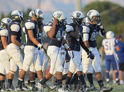 Thumbnail 1 in St. Genevieve vs. Fillmore photogallery.