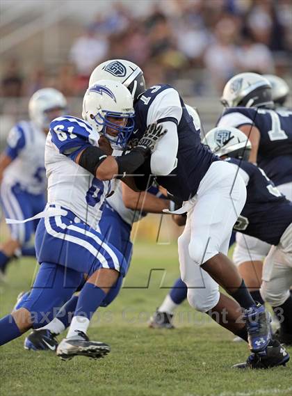 Thumbnail 3 in St. Genevieve vs. Fillmore photogallery.