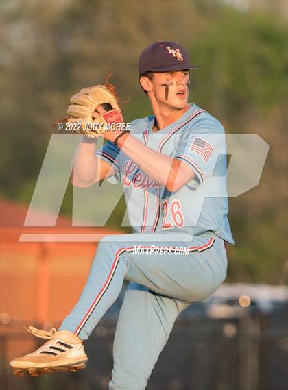 Thumbnail 3 in Germantown vs. Lewisburg photogallery.