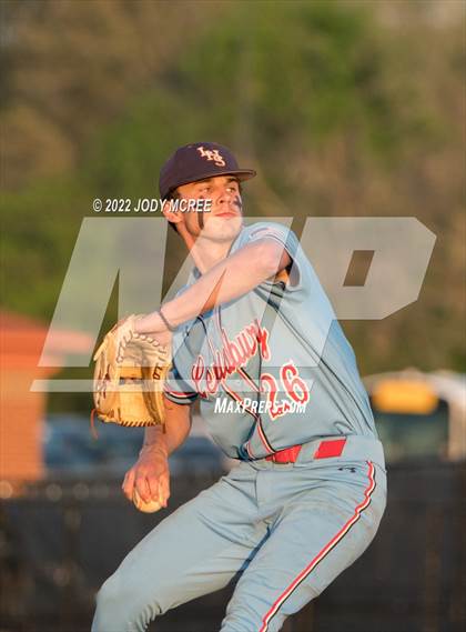 Thumbnail 2 in Germantown vs. Lewisburg photogallery.