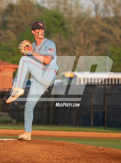 Thumbnail 3 in Germantown vs. Lewisburg photogallery.