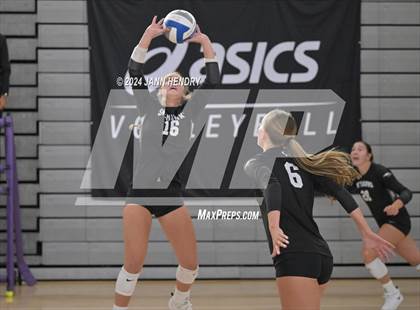Thumbnail 3 in Skutt Catholic vs. Casteel (Durango Fall Classic) photogallery.