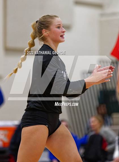 Thumbnail 2 in Marian @ Millard West photogallery.