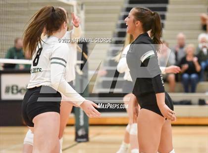 Thumbnail 2 in Marian @ Millard West photogallery.