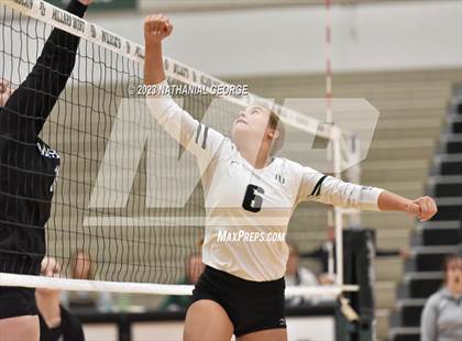 Thumbnail 1 in Marian @ Millard West photogallery.