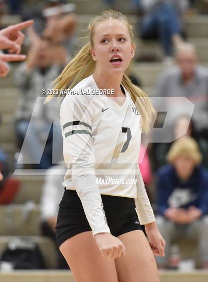 Thumbnail 1 in Marian @ Millard West photogallery.