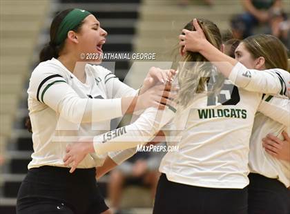 Thumbnail 2 in Marian @ Millard West photogallery.