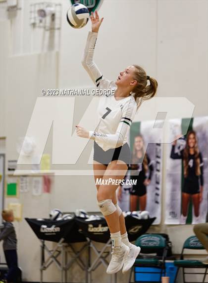 Thumbnail 2 in Marian @ Millard West photogallery.
