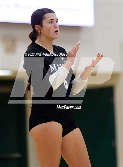 Thumbnail 2 in Marian @ Millard West photogallery.