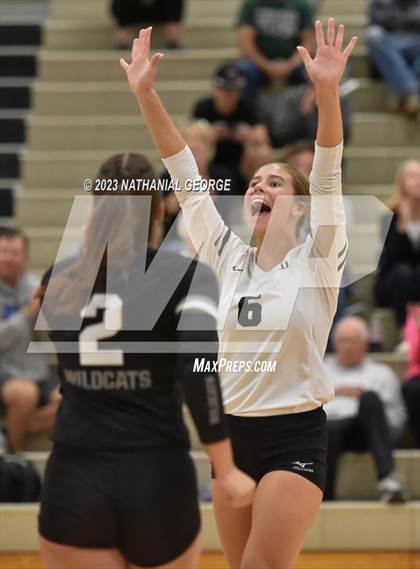 Thumbnail 3 in Marian @ Millard West photogallery.
