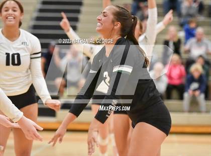 Thumbnail 2 in Marian @ Millard West photogallery.
