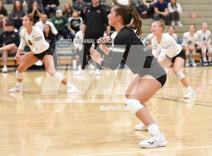 Thumbnail 2 in Marian @ Millard West photogallery.