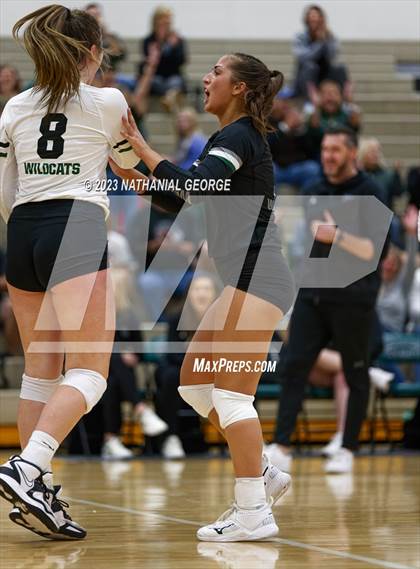 Thumbnail 1 in Marian @ Millard West photogallery.