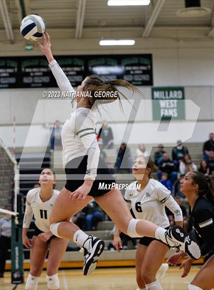 Thumbnail 1 in Marian @ Millard West photogallery.