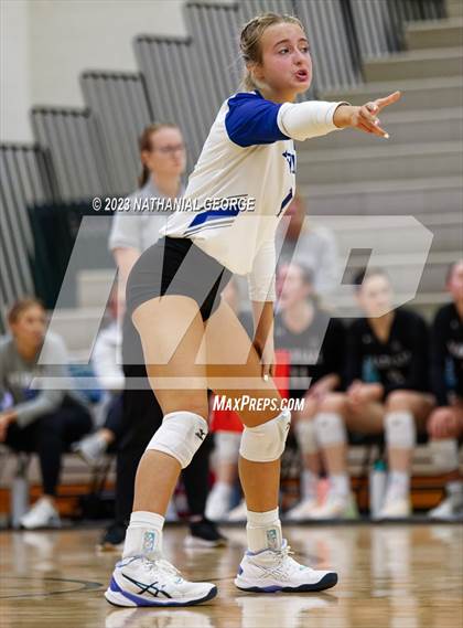 Thumbnail 3 in Marian @ Millard West photogallery.