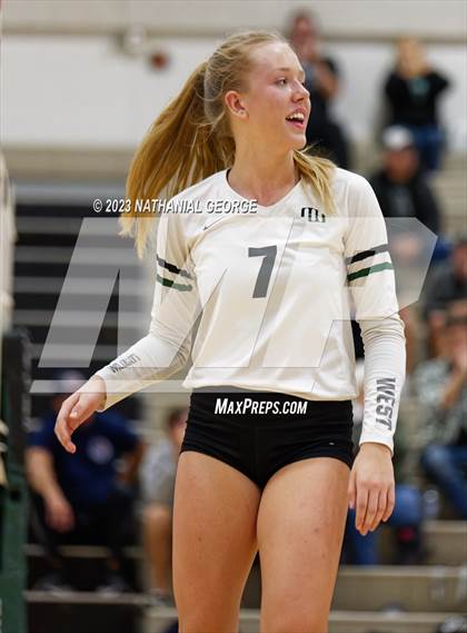 Thumbnail 3 in Marian @ Millard West photogallery.