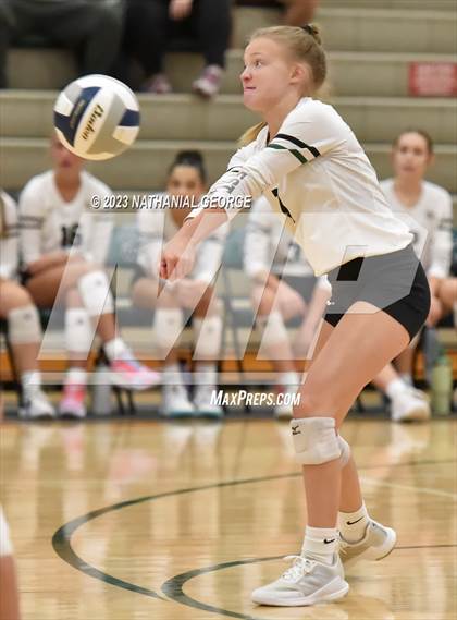 Thumbnail 2 in Marian @ Millard West photogallery.