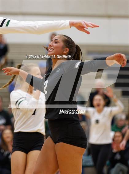 Thumbnail 2 in Marian @ Millard West photogallery.