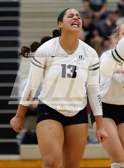Thumbnail 2 in Marian @ Millard West photogallery.