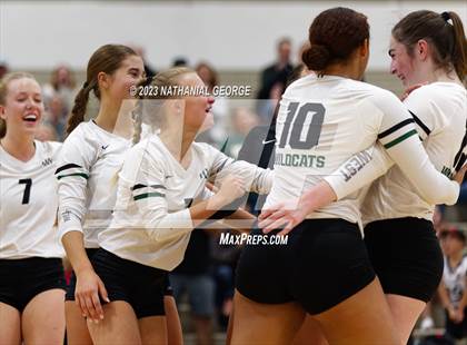 Thumbnail 3 in Marian @ Millard West photogallery.