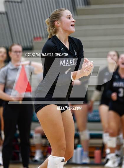Thumbnail 1 in Marian @ Millard West photogallery.