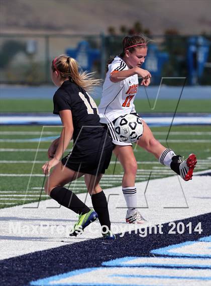 Thumbnail 3 in Archbishop Mitty vs. Woodside (CIF CCS D2 Final) photogallery.