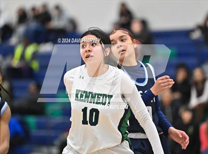 Thumbnail 2 in Vista PEAK Prep vs Kennedy photogallery.