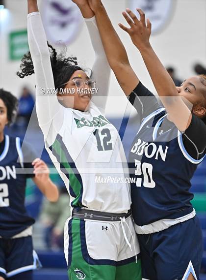 Thumbnail 1 in Vista PEAK Prep vs Kennedy photogallery.