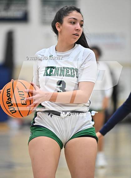 Thumbnail 2 in Vista PEAK Prep vs Kennedy photogallery.