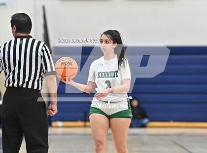 Thumbnail 3 in Vista PEAK Prep vs Kennedy photogallery.