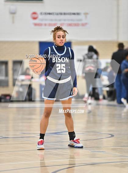 Thumbnail 1 in Vista PEAK Prep vs Kennedy photogallery.