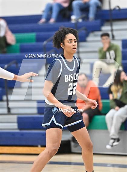 Thumbnail 2 in Vista PEAK Prep vs Kennedy photogallery.
